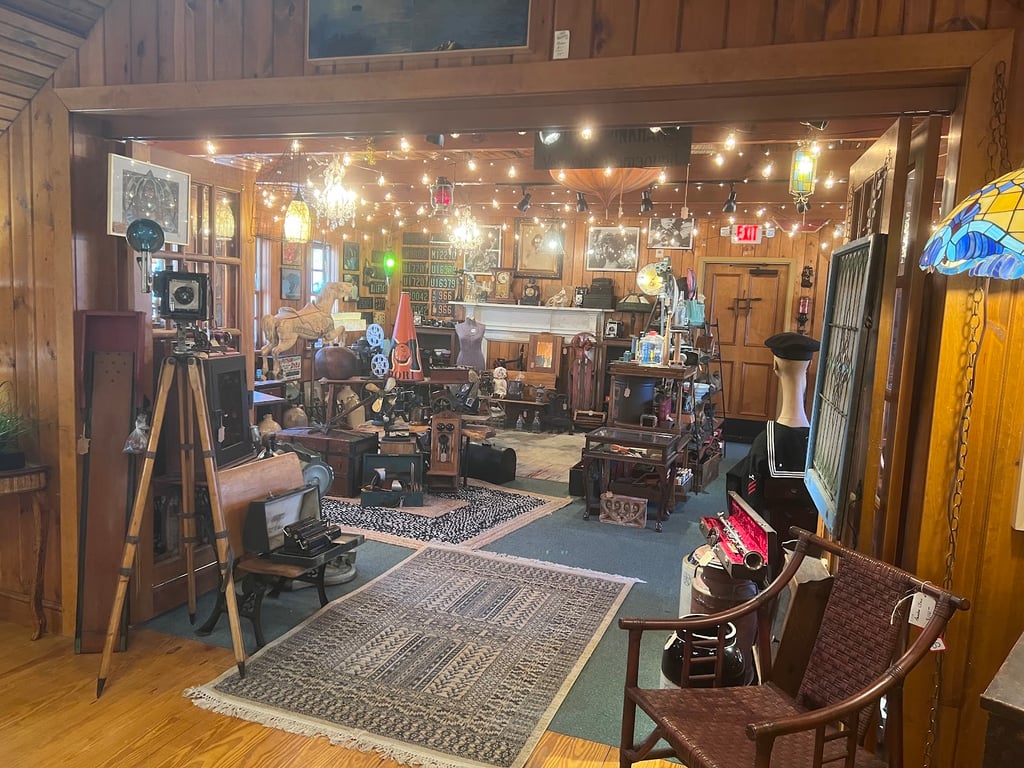 Creek Mercantile