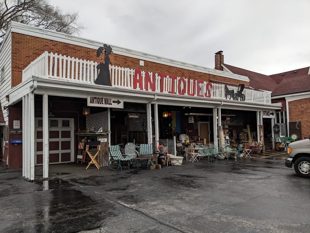 Crystal Lake Antique Mall