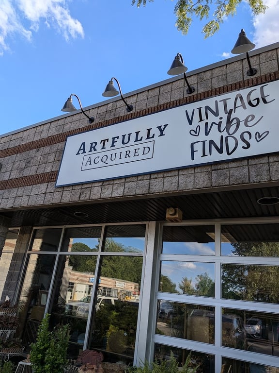 Vintage Vibe Finds