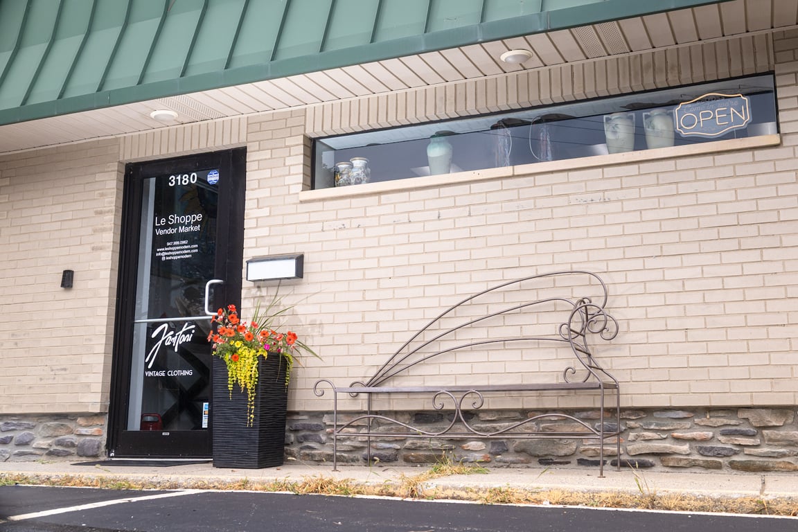 Le Shoppe Vintage Market
