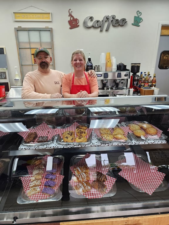 Early Dog Coffee Golden