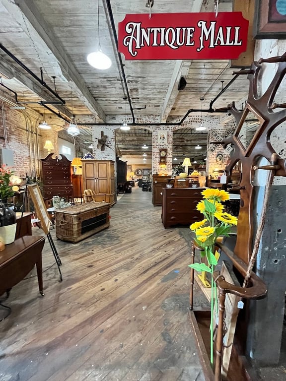 The Auction Block Antique Mall