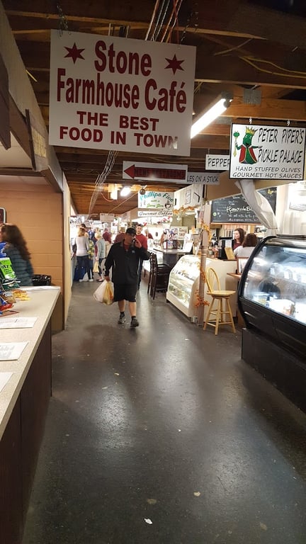 Renninger’s Antique and Farmers’ Market