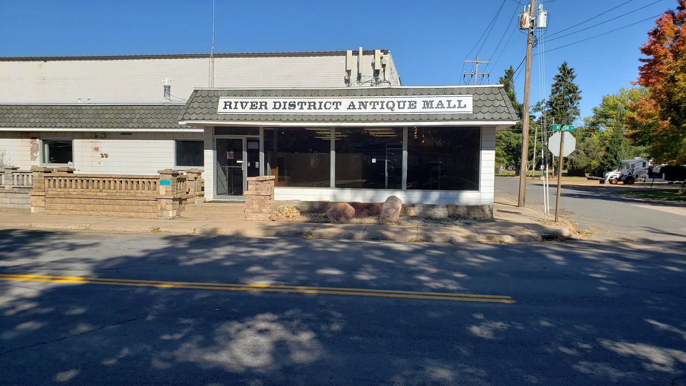 River District Antique Mall