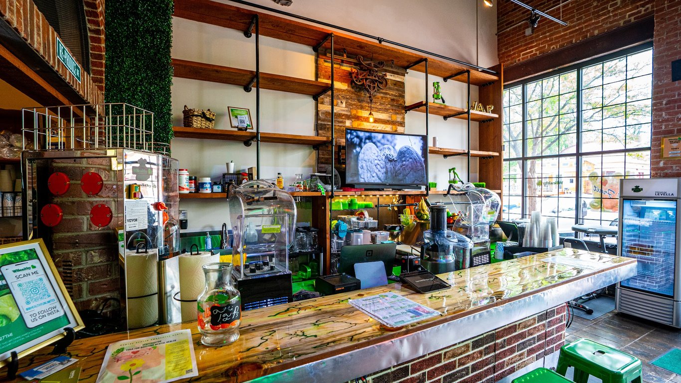 Whealthy Unlimited – Juice Bar – Gym – Workspace