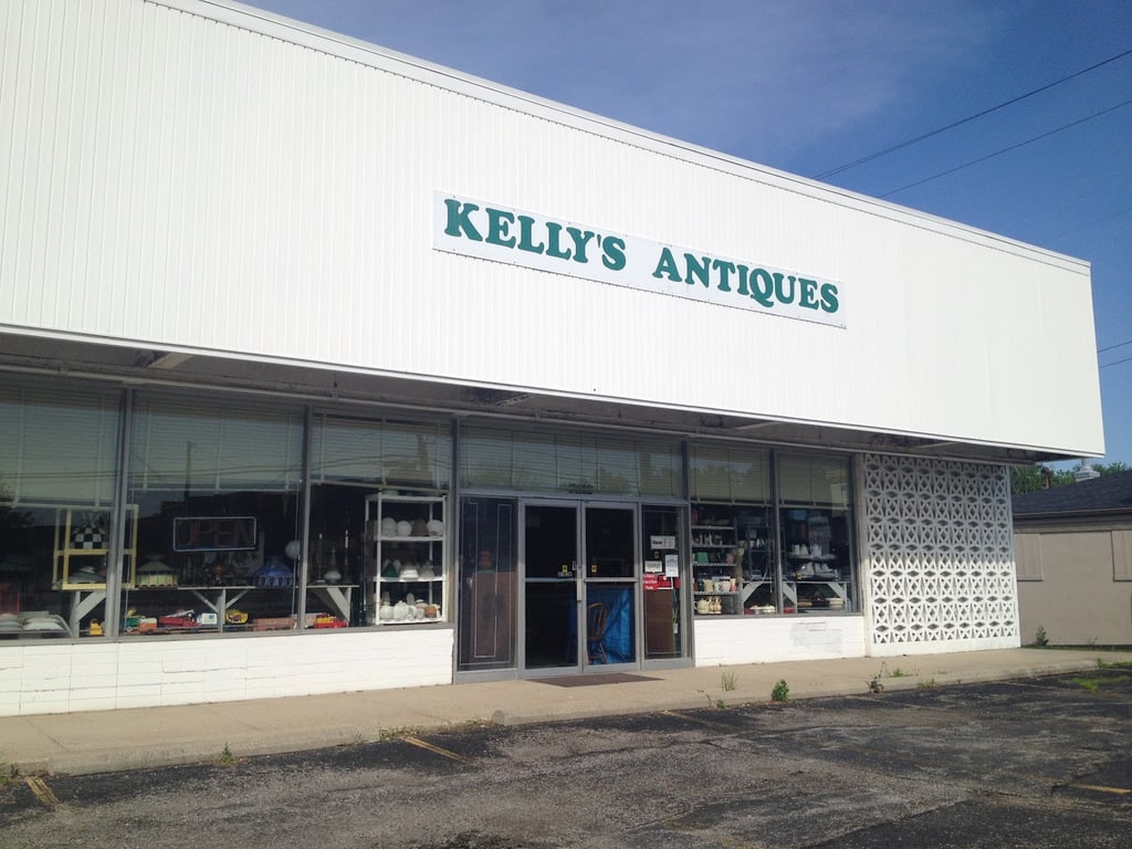 Kelly’s Antique Shop