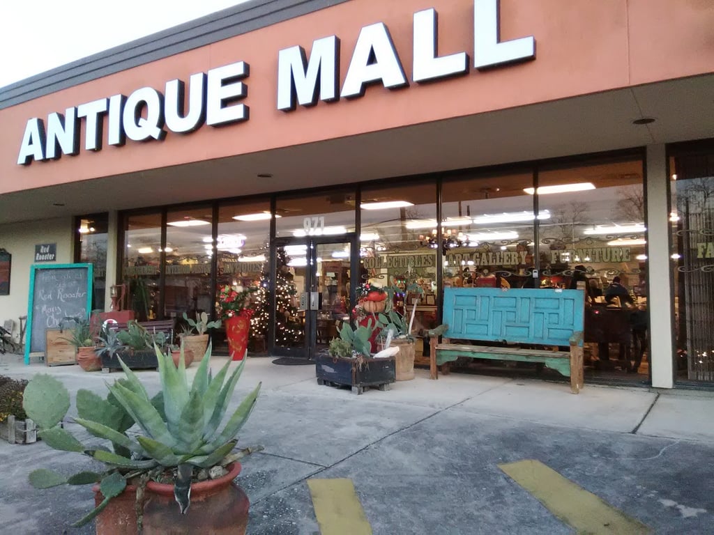 Photo of Red Rooster Antique and Design Center
