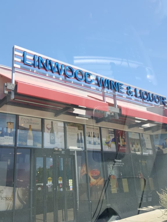 Linwood Wine – Linwood Plaza
