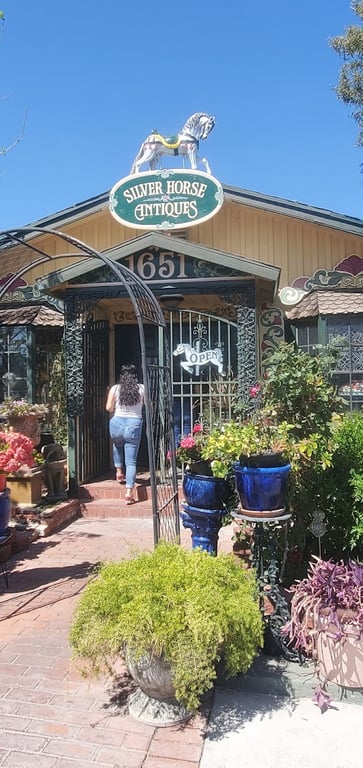 Silver Horse Antiques