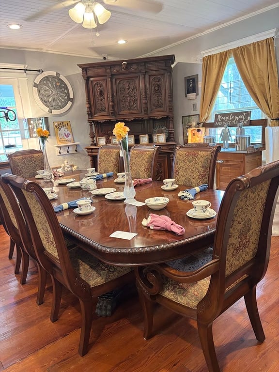 Antique Avenue Furniture & More