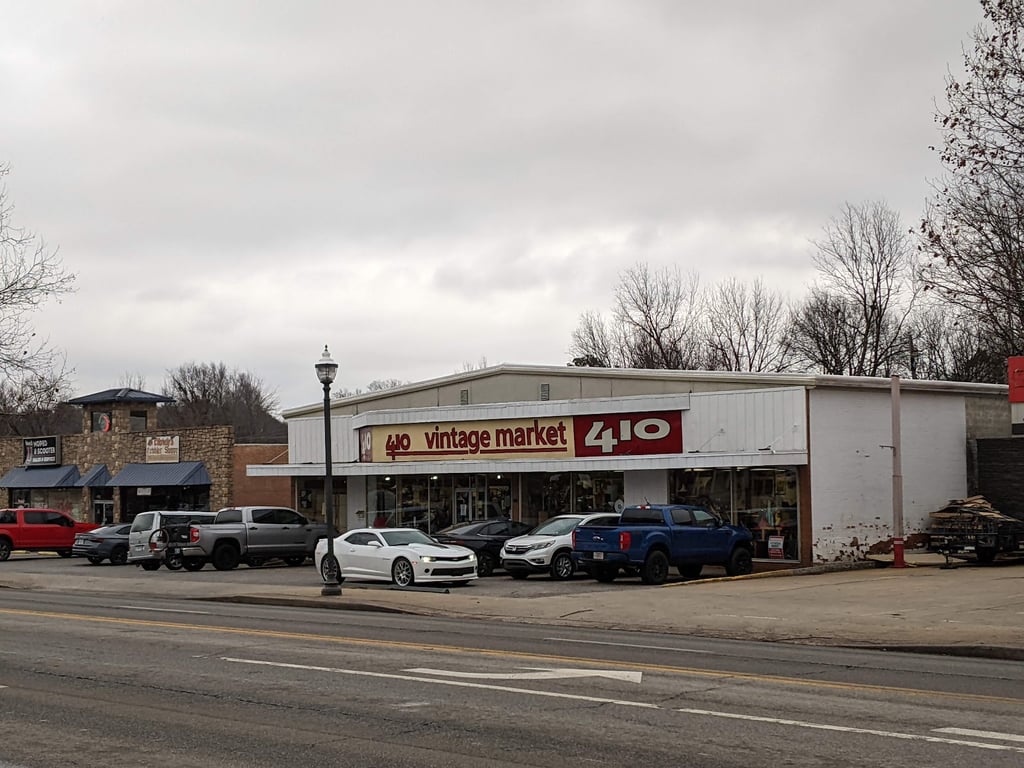 Photo of 410 Vintage Market