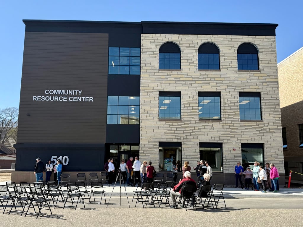 Family Resource Center: Guttenberg Municipal Hospital & Clinics