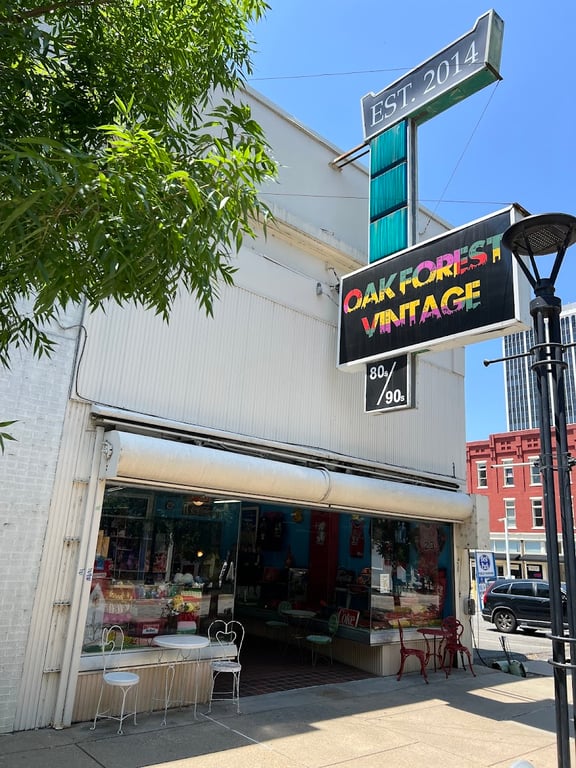 Oak Forest Vintage