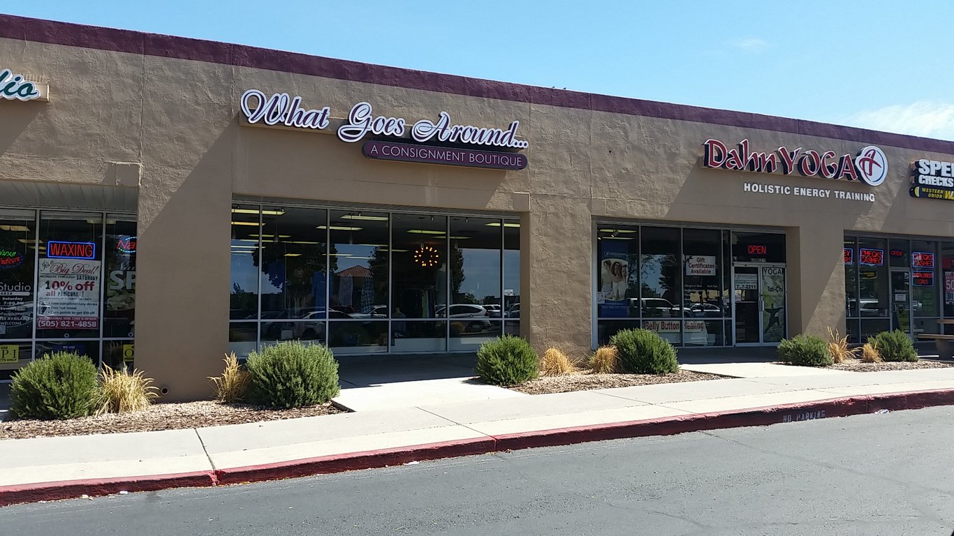 What Goes Around…A Consignment Boutique