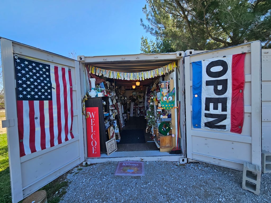 Vintage Station | Staunton Vintage Store