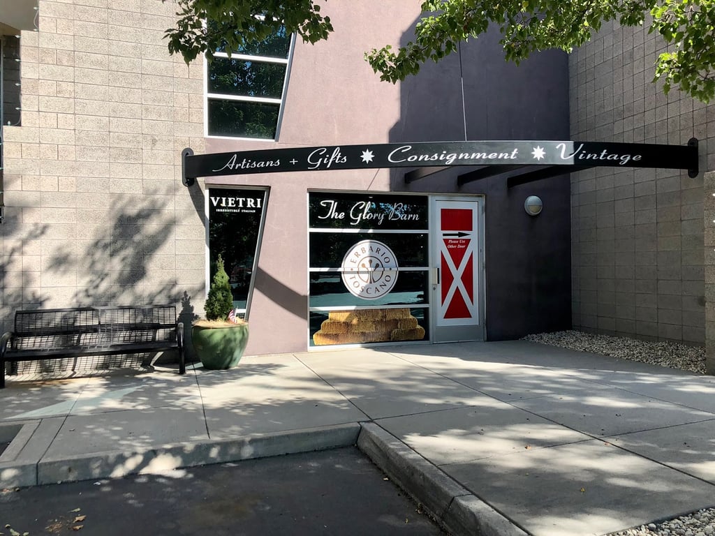 The Glory Barn Consignment & Antiques