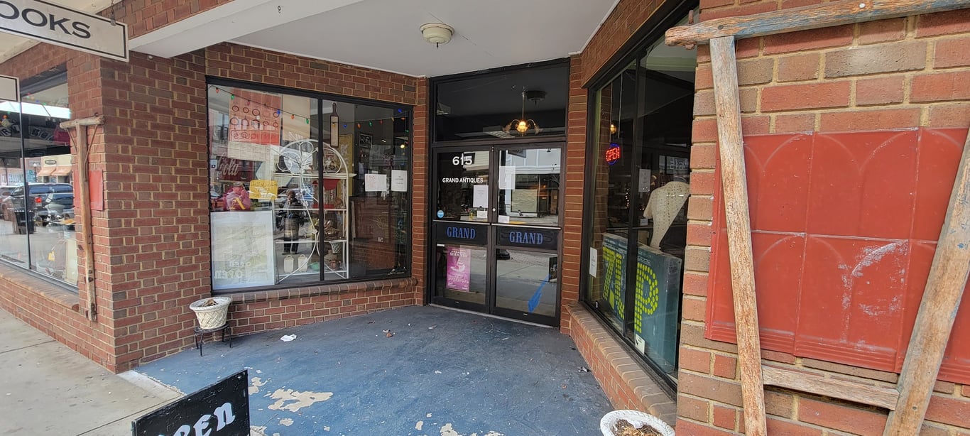 Grand Antiques