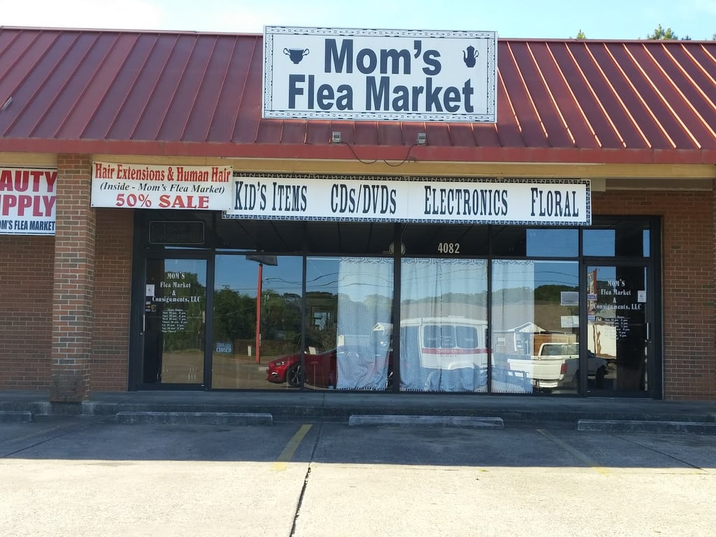Photo of Mom’s Flea Market & Consignment