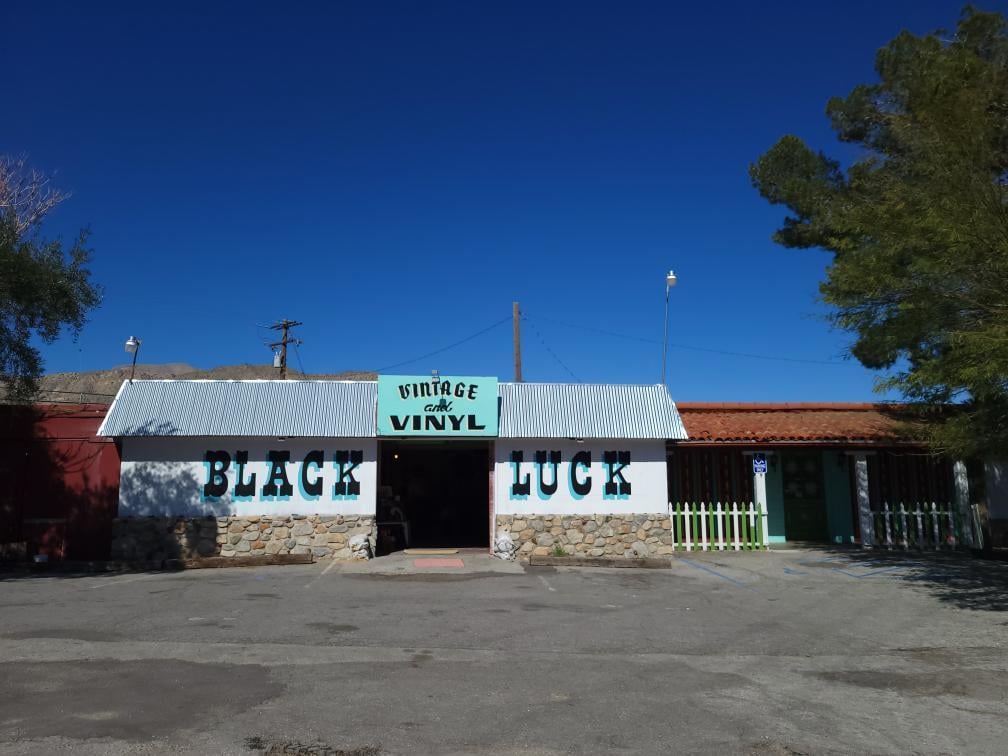 Black Luck Vintage