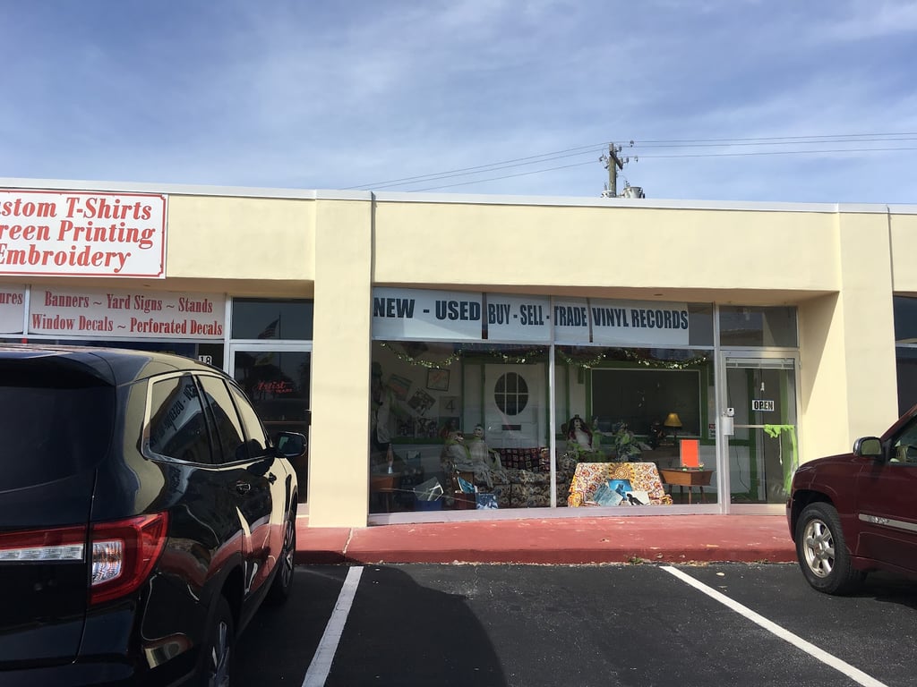 Photo of Savvy Vinyl Records