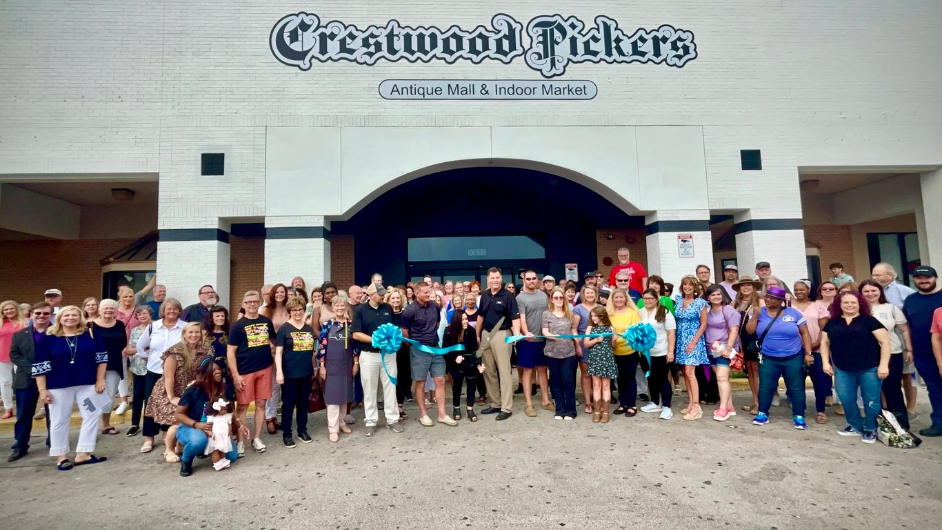 Photo of Crestwood Pickers