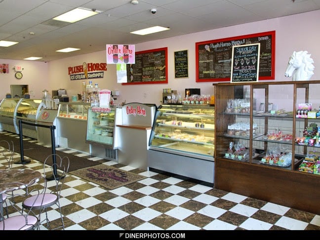 Plush Horse Ice Cream Shop – Tinley Park