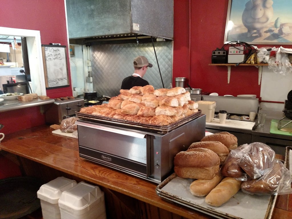 Gillie’s Inc