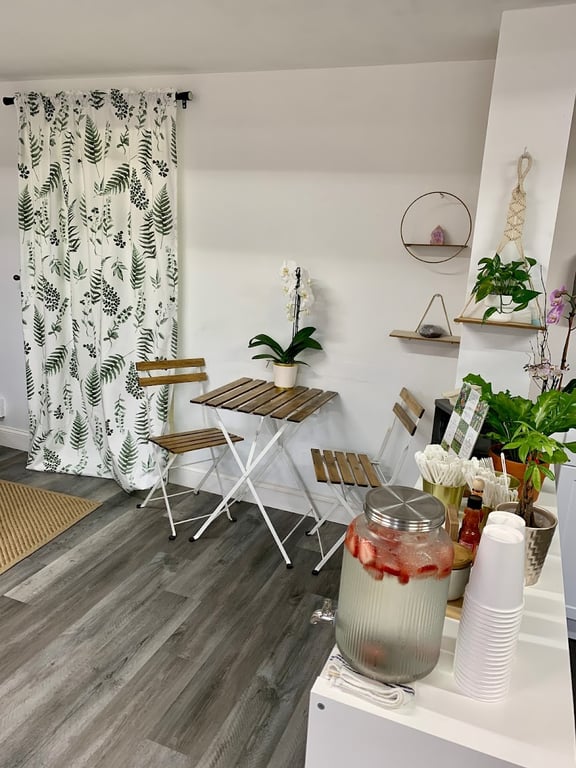 Zen Press Cafe & Juice Bar