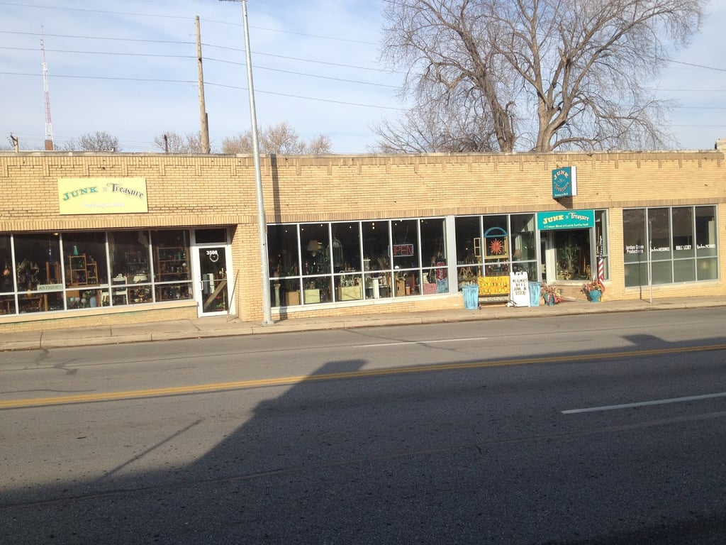 Junk-n-Treasure Thrift Store