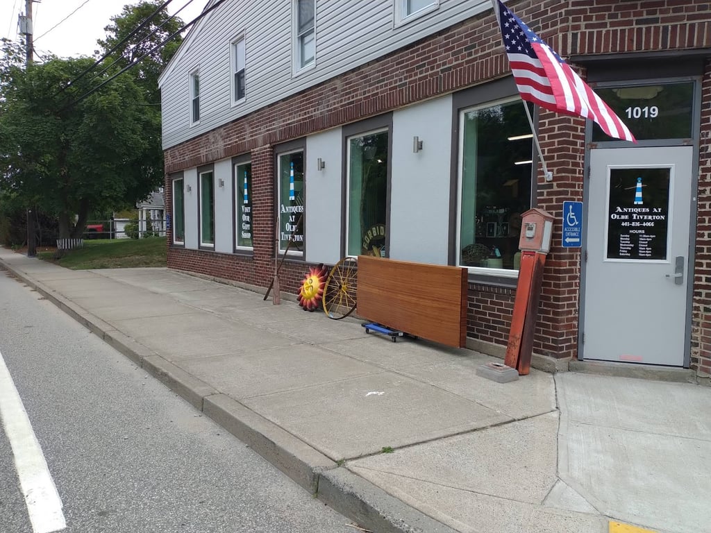 Photo of Antiques At Olde Tiverton, RI