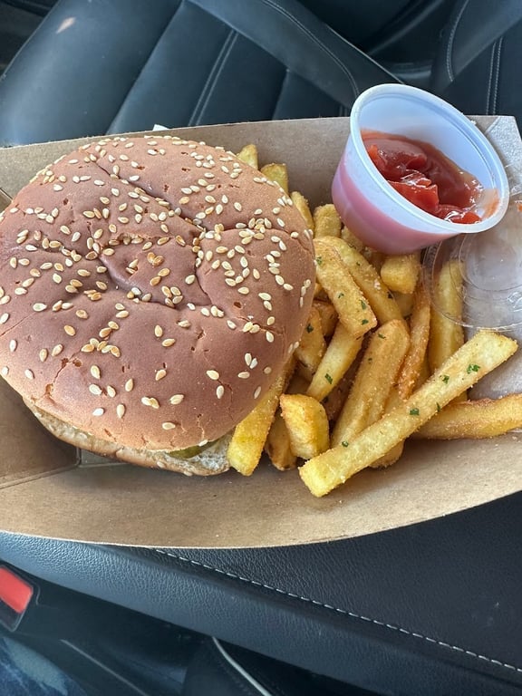 517 Picnic Food Truck