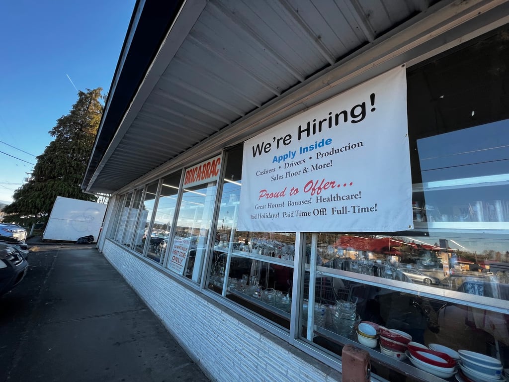 Red White & Blue Thrift Store – Gladstone
