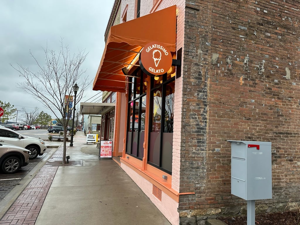 Gelatissimo Downtown Rogers