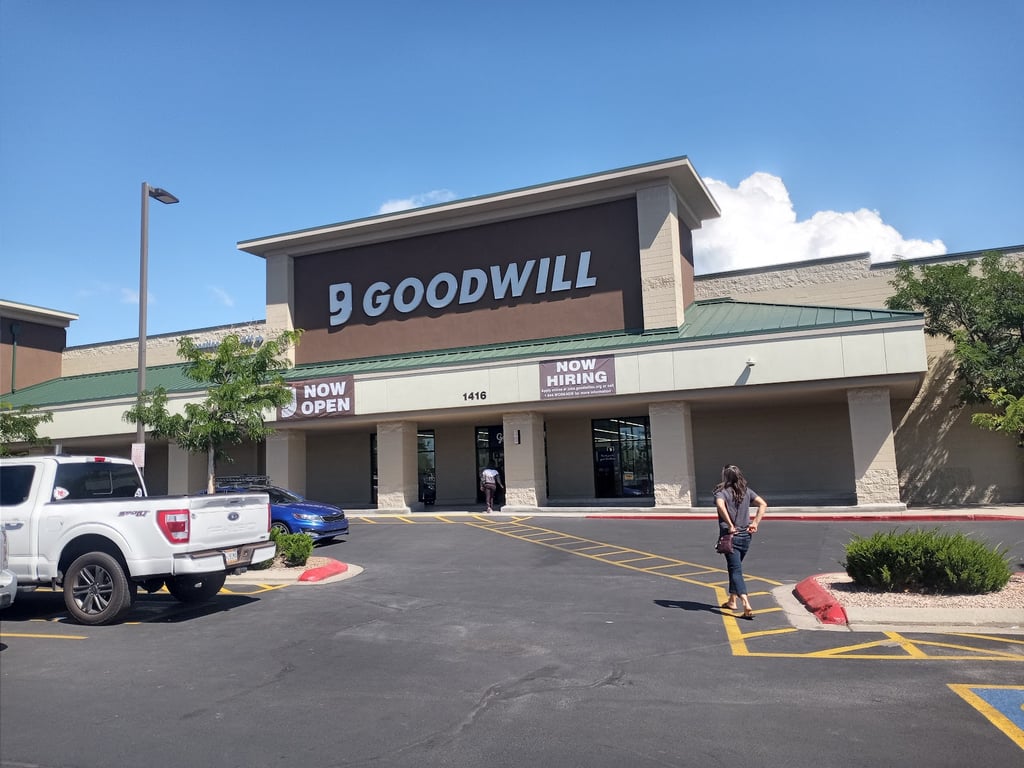 Flagstaff Route 66 | Goodwill Retail Store and Donation Center