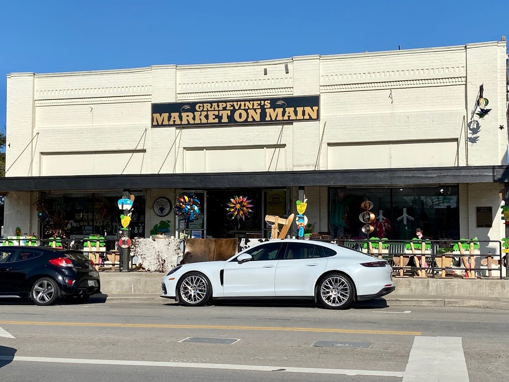 Grapevine’s Market on Main