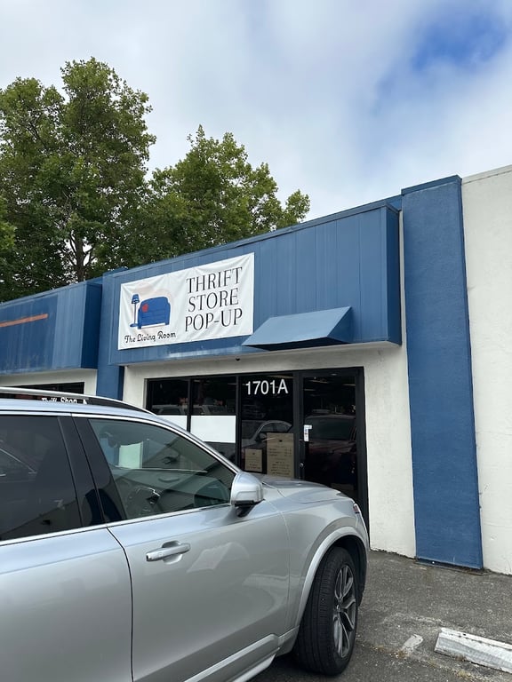Redwood Gospel Mission- Thrift Store