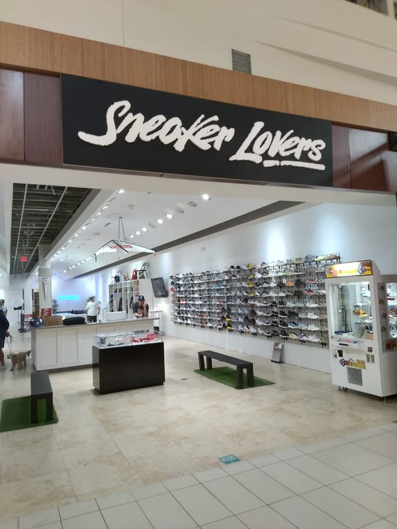 Sneaker Lovers