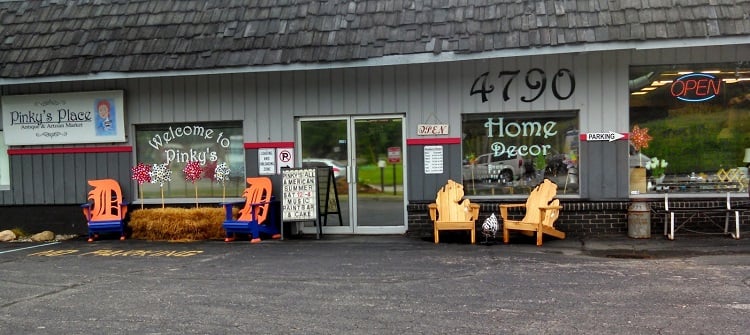 Pinky’s Place – Antique & Artisan Market