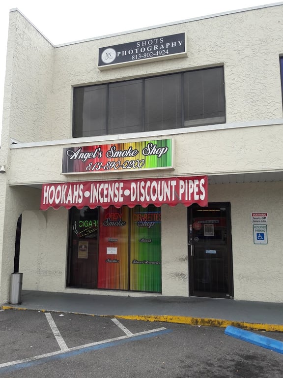 Photo of Collectibles & Pipes Fun Shop