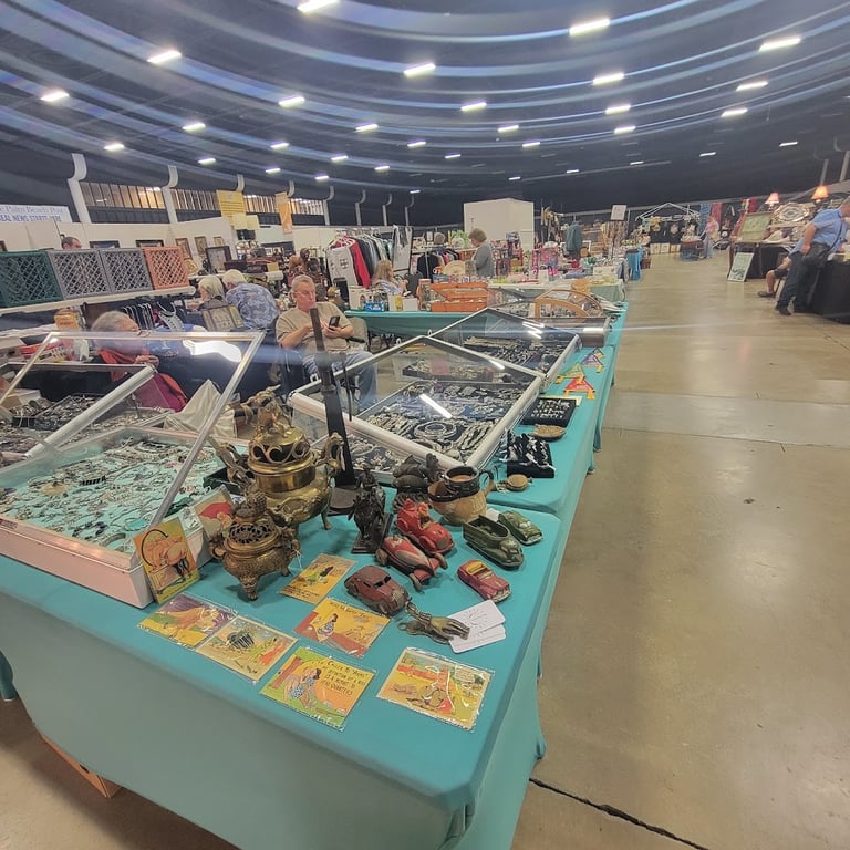 Photo of West Palm Beach Antiques Festival