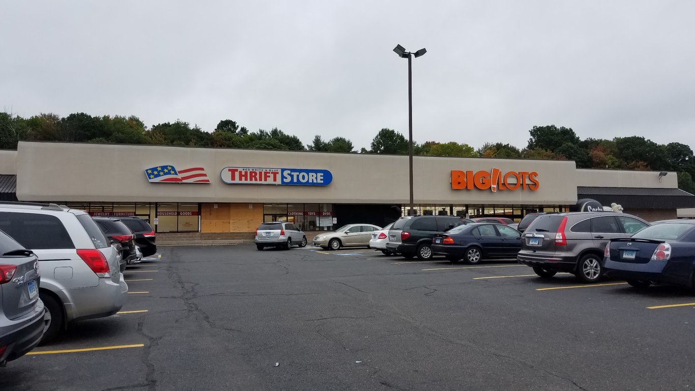 Red White & Blue Thrift Store – Waterbury
