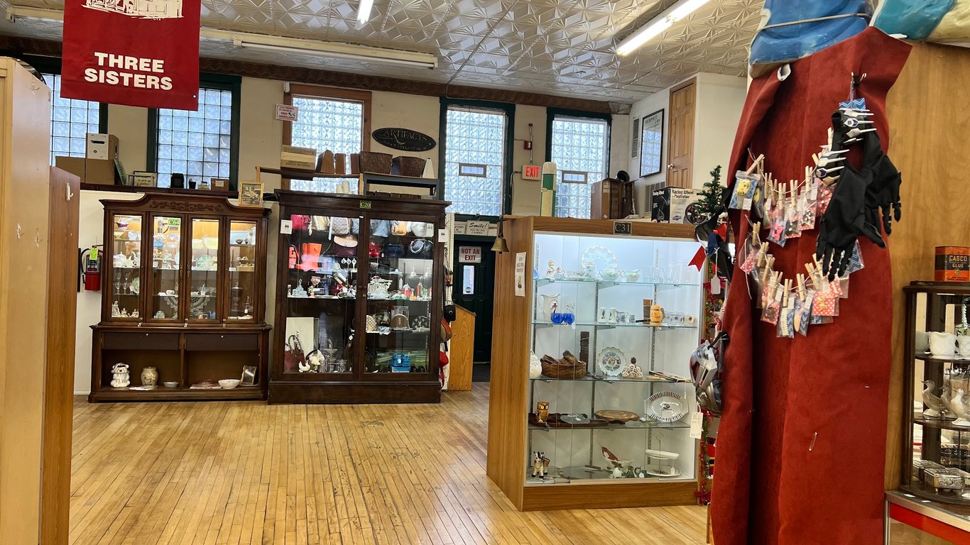Three Sisters Antique Mall