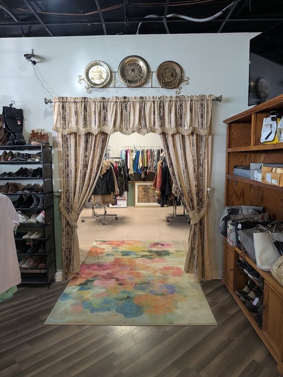 Photo of V2N Boutique/V2N Paws Pantry