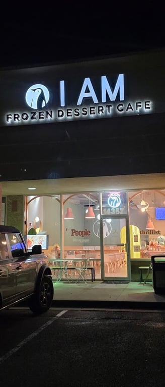 I Am Frozen Dessert Cafe