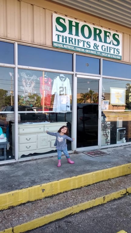 Shores Thrifts and Gifts