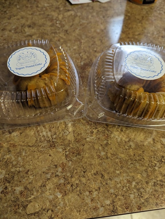 Photo of MAC’S Cakes (PICK UP ONLY! Call Ahead)