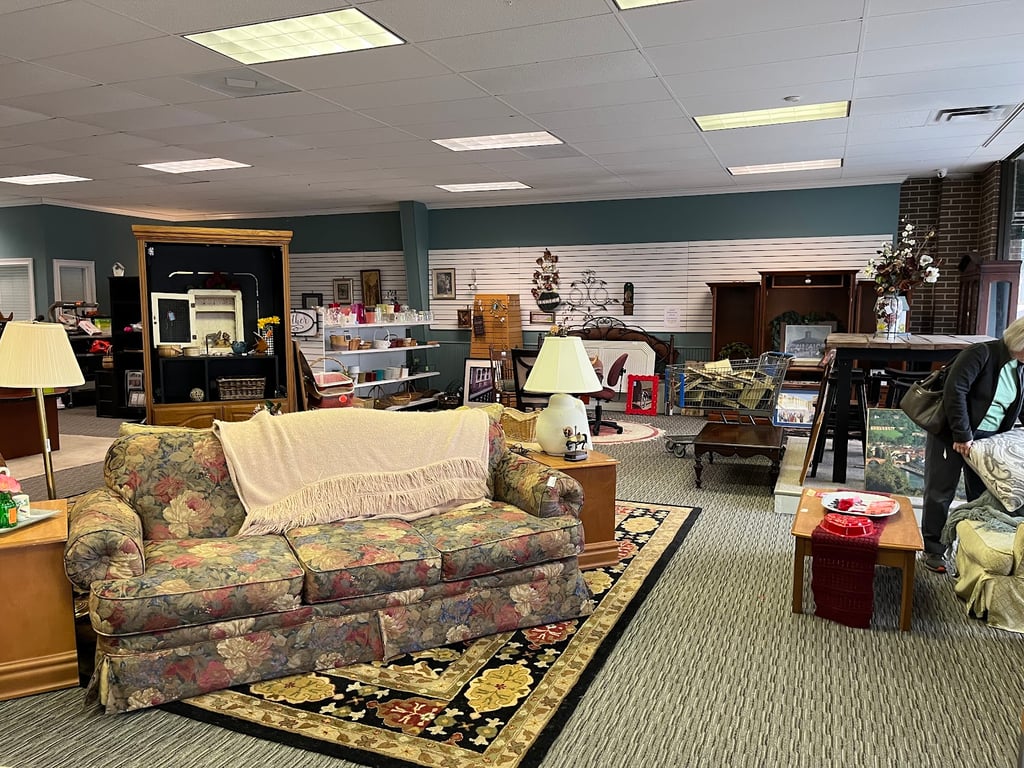 Repeat Boutique Thrift Store