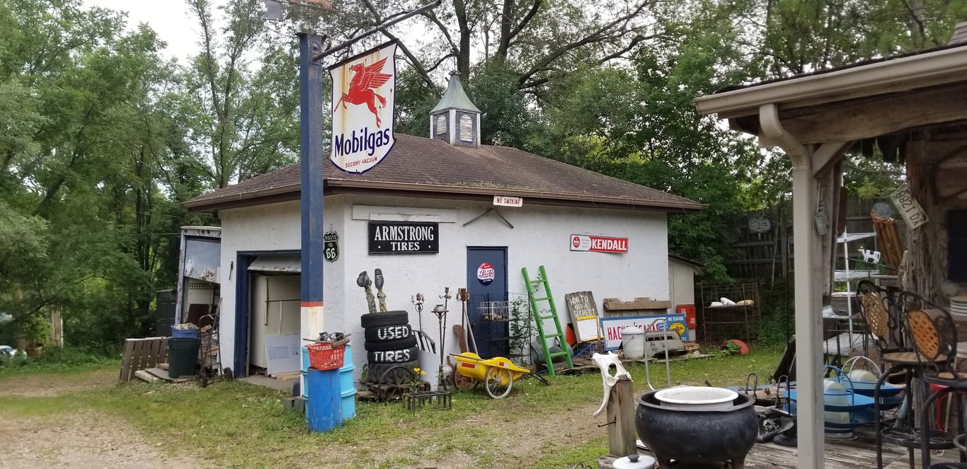 Photo of Hot Sam’s Antiques