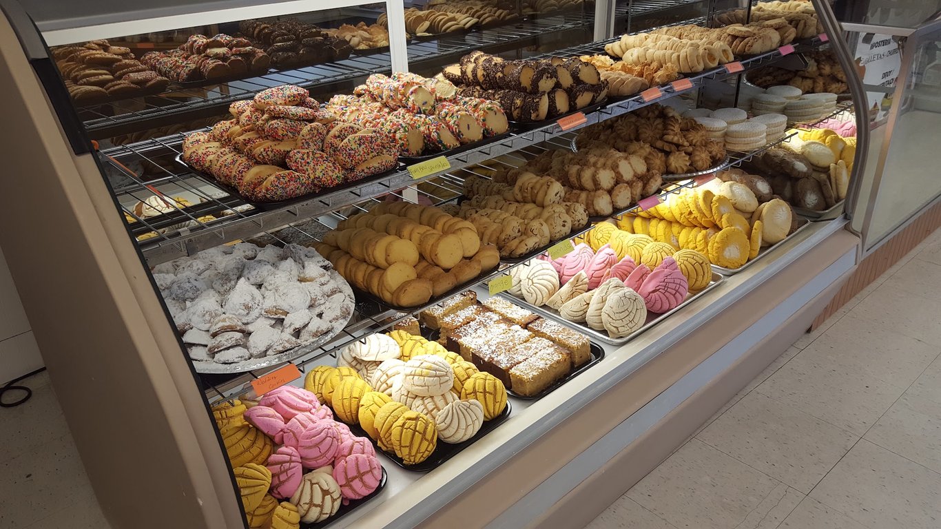 Pasteles Fino’s del Angel – Vegan Cakes, Pastries and Churros
