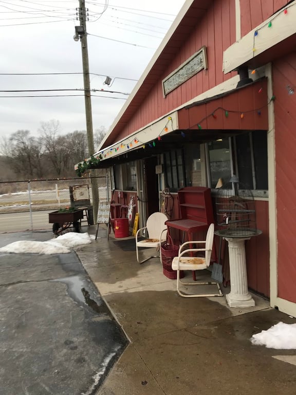 Riverside Centre Antique Mall